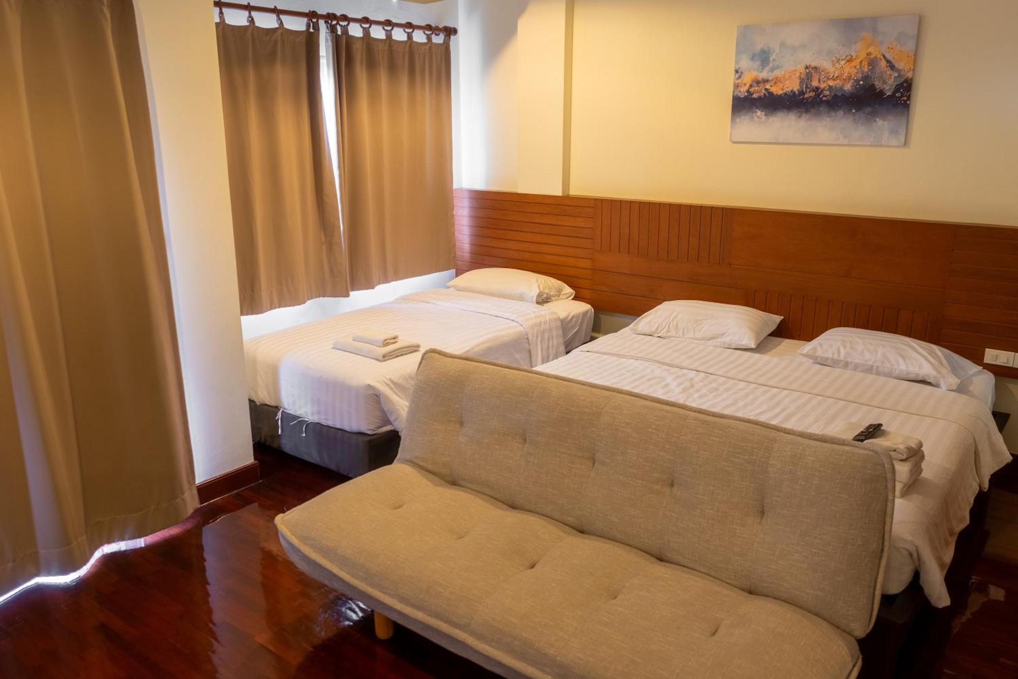 Baan Chuan Chom Pattaya Hotel Exterior photo